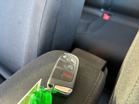 Used 2019 Jeep Renegade Sport w/ Sport Appearance Group image 28