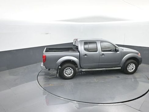 Used 2018 Nissan Frontier SV AWD/4WD image 31