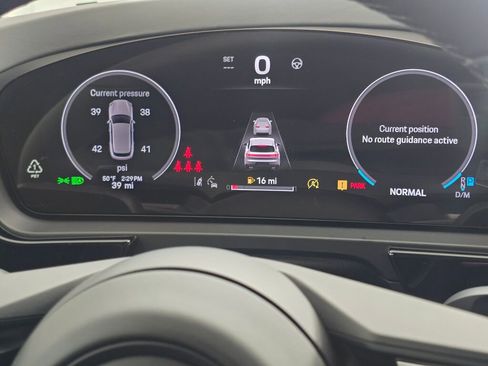 New 2026 Porsche Cayenne image 29