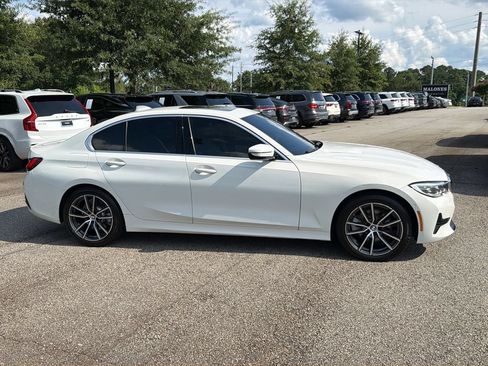 Used 2022 BMW 330i Sedan w/ Driving Assistance Package RWD image 8