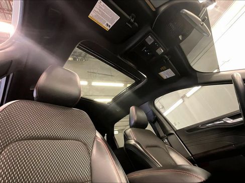 Used 2024 Ford Escape ST-Line w/ Tech Pack #1 FWD image 29