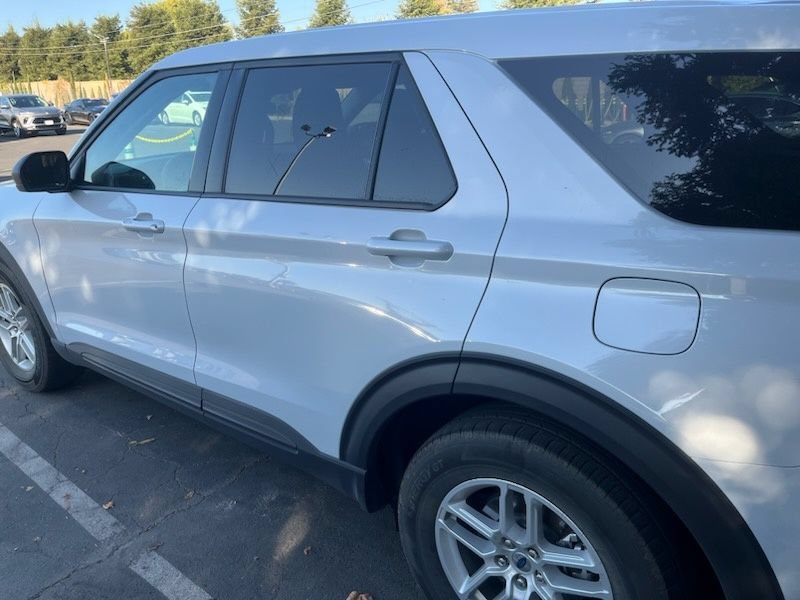 Used 2026 Ford Explorer Active AWD/4WD image 6