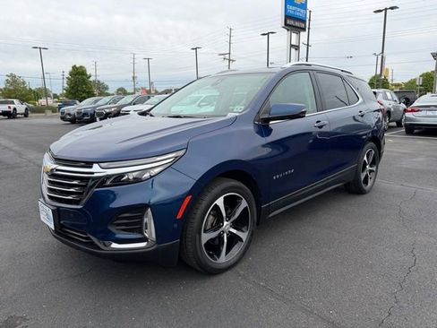 Used 2023 Chevrolet Equinox Premier FWD image 3
