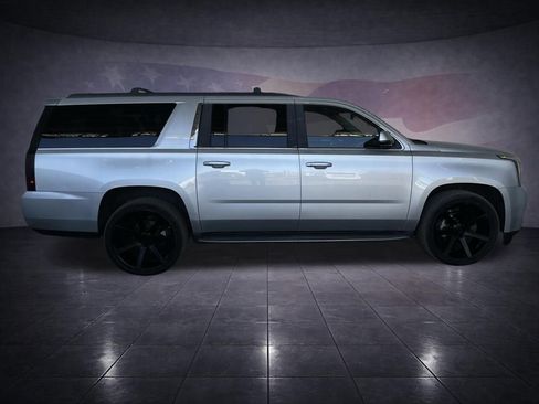Used 2016 GMC Yukon XL SLT w/ Open Road Package image 6