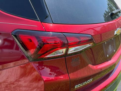 Used 2023 Chevrolet Equinox LT FWD image 9