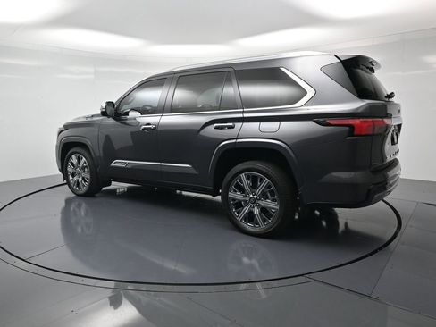 Used 2025 Toyota Sequoia Capstone image 3