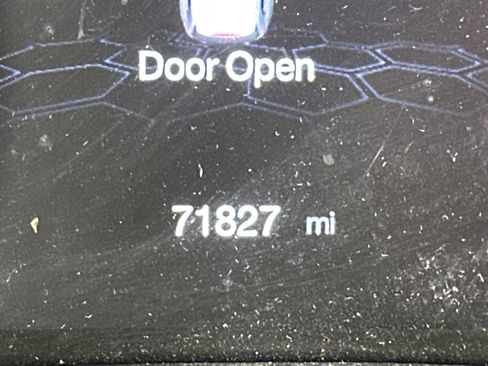 Used 2018 Jeep Compass Latitude w/ Popular Equipment Group image 5