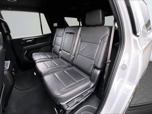 Used 2025 Chevrolet Tahoe LT AWD/4WD image 22