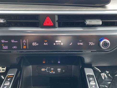 New 2026 Kia Sorento SX Prestige AWD/4WD image 18