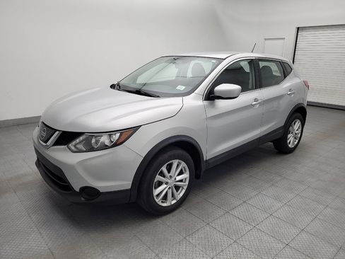Used 2018 Nissan Rogue Sport S w/ S Appearance Package FWD image 2