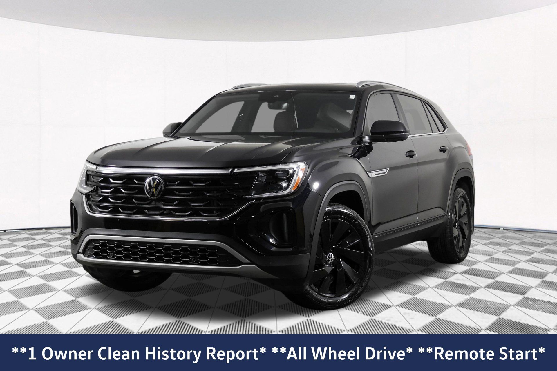 Used 2024 Volkswagen Atlas Cross Sport SE w/ Panoramic Sunroof Package AWD/4WD image 2