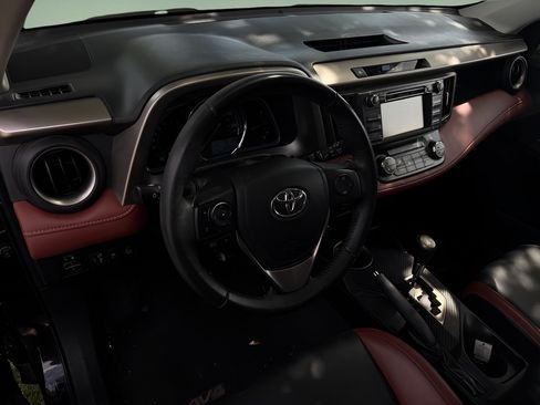 Used 2013 Toyota RAV4 Limited FWD image 20