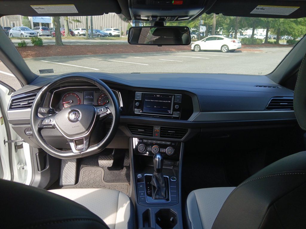 Used 2021 Volkswagen Jetta R-Line w/ R-Line Cold Weather Package FWD image 13