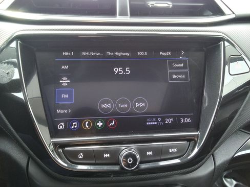 Used 2022 Chevrolet TrailBlazer LT w/ Sun and Liftgate Package image 23