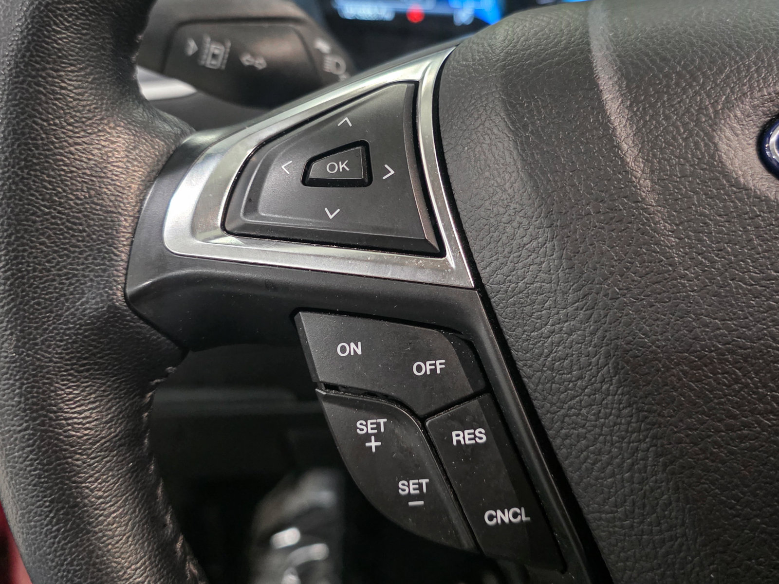 Used 2023 Ford Edge SEL w/ Sport Appearance Package AWD/4WD image 33