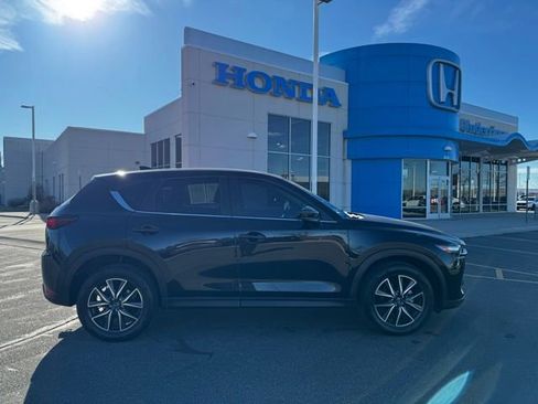 Used 2018 MAZDA CX-5 Touring image 4