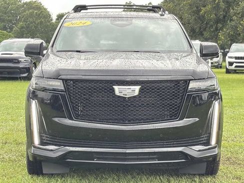 Used 2024 Cadillac Escalade Sport w/ Touring Package AWD/4WD image 3