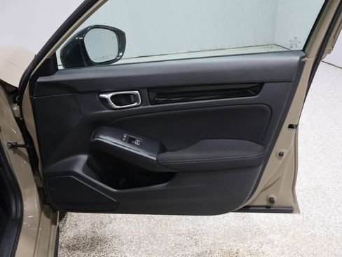 Used 2025 Honda Civic Sport image 24