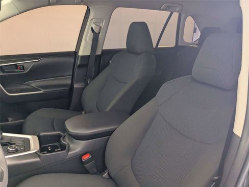 Used 2024 Toyota RAV4 LE AWD/4WD image 12