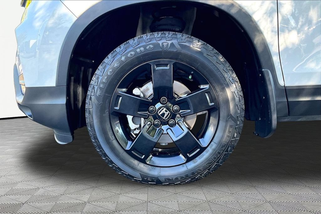 Certified 2024 Honda Ridgeline Black Edition image 24