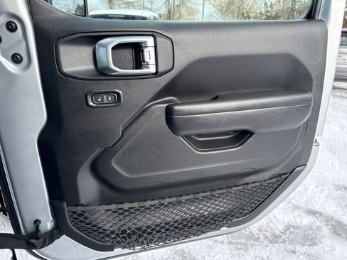 Used 2022 Jeep Gladiator Sport AWD/4WD image 23