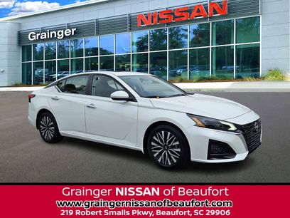 Used 2024 Nissan Altima 2.5 SV w/ SV Premium Package