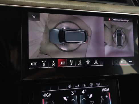 Used 2019 Audi e-tron Prestige w/ Prestige Package image 28