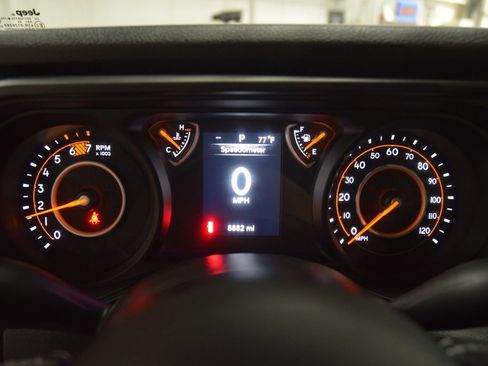 Used 2025 Jeep Wrangler Sport AWD/4WD image 48