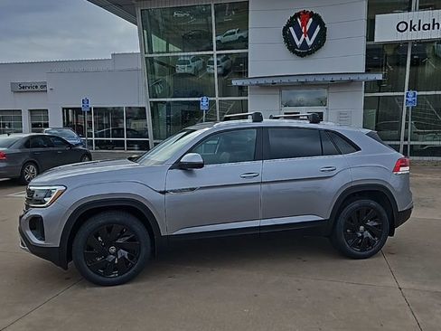New 2026 Volkswagen Atlas Cross Sport SE AWD/4WD image 8
