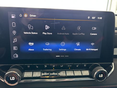 Used 2025 Chevrolet Colorado Z71 w/ Midnight Edition AWD/4WD image 15