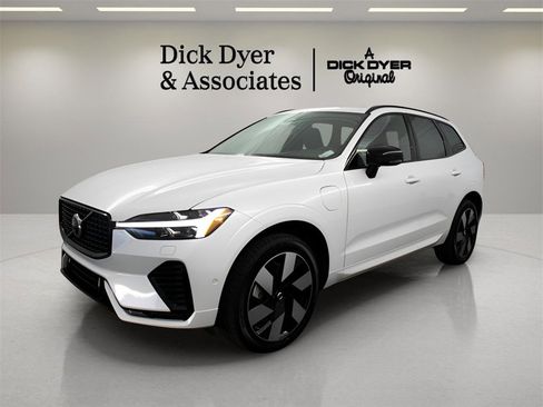 New 2025 Volvo XC60 T8 Plus w/ Protection Package Premier image 3