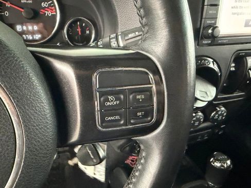 Used 2018 Jeep Wrangler Unlimited Rubicon image 31