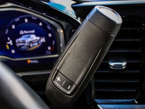 Used 2023 Chevrolet Silverado 1500 LT image 28