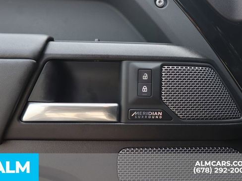 Used 2023 Land Rover Defender 110 V8 image 16