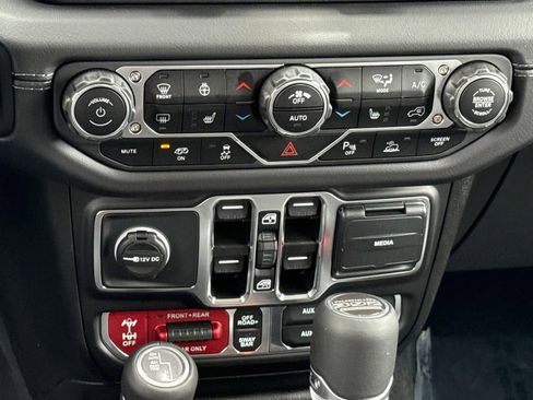 New 2025 Jeep Wrangler Unlimited Rubicon 392 image 20