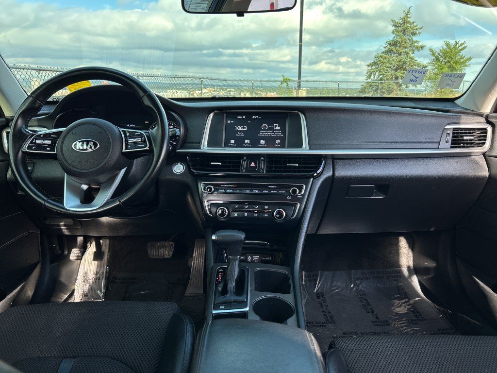 Used 2020 Kia Optima S FWD image 6