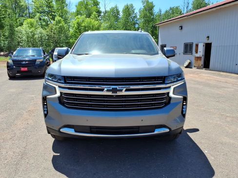 Used 2022 Chevrolet Tahoe LT w/ Luxury Package AWD/4WD image 9