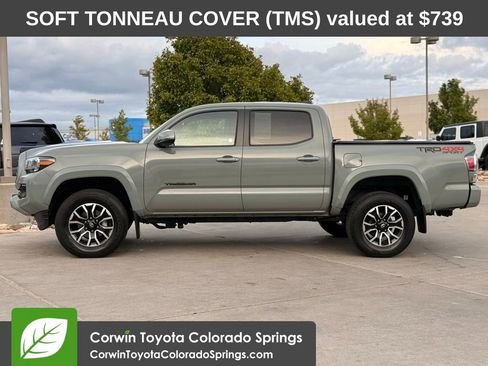 Used 2023 Toyota Tacoma TRD Sport AWD/4WD image 4