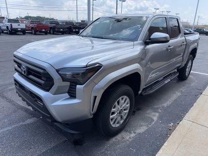 New 2025 Toyota Tacoma SR5