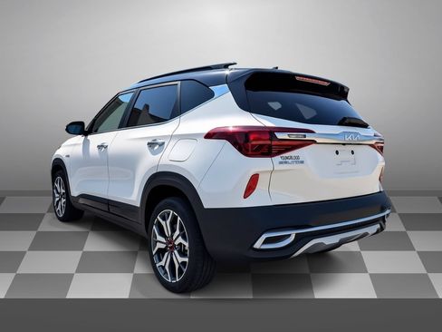 Used 2023 Kia Seltos SX AWD/4WD image 4