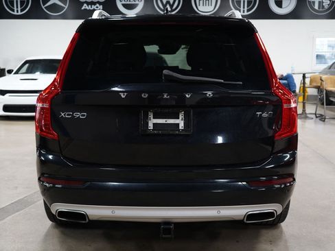 Used 2018 Volvo XC90 T6 Momentum w/ Convenience Package AWD/4WD image 4