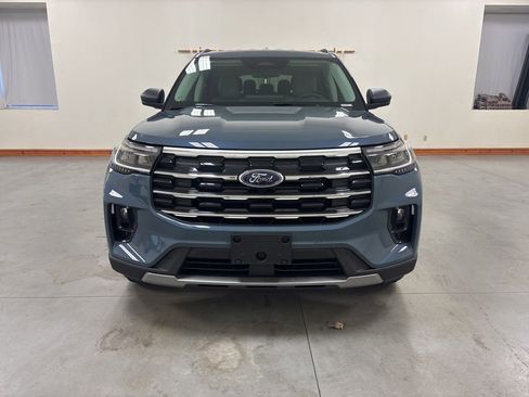 New 2026 Ford Explorer Active w/ Active Comfort Package image 3