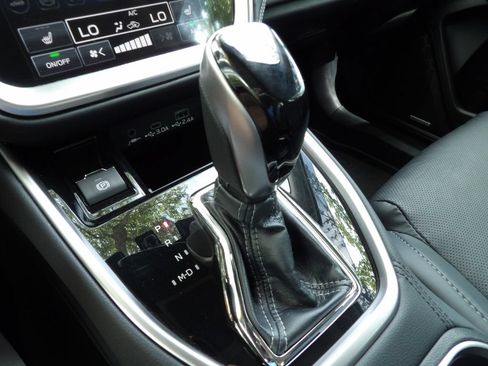 Used 2023 Subaru Legacy Limited AWD/4WD image 25