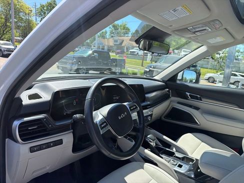 Used 2024 Kia Telluride S w/ S Sunroof Package AWD/4WD image 10