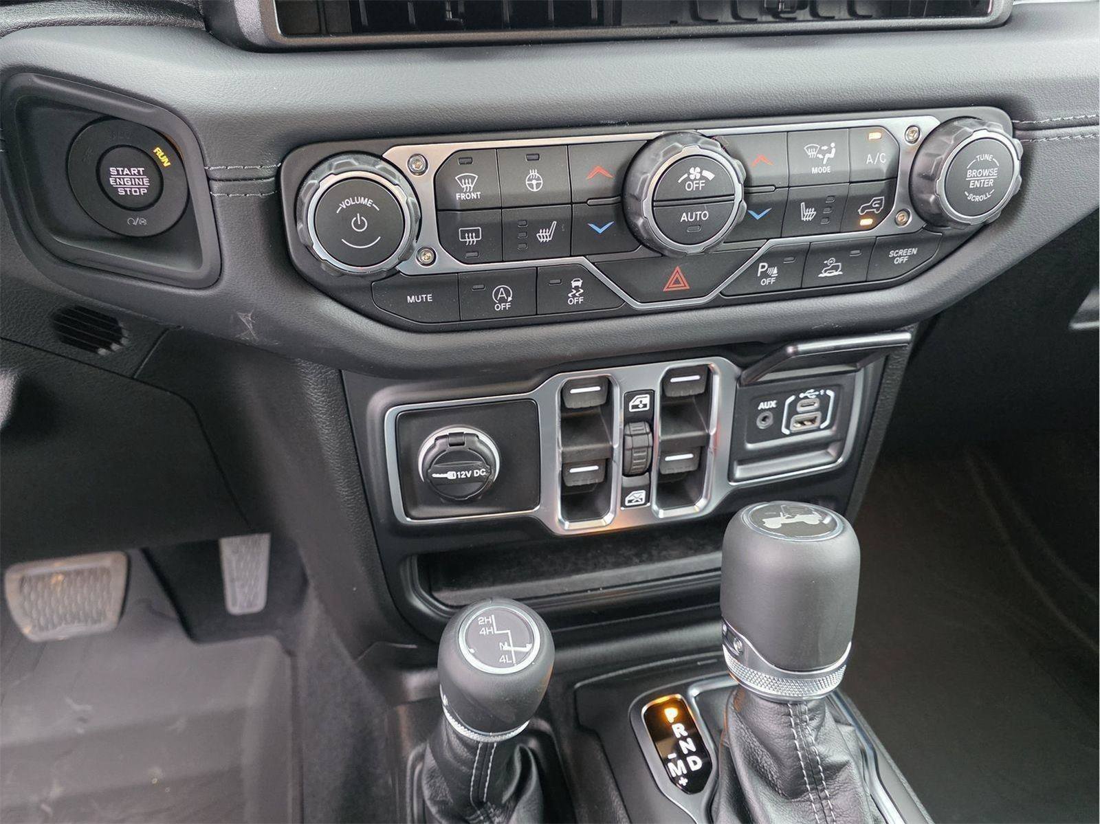 New 2026 Jeep Wrangler Unlimited Sahara AWD/4WD image 21