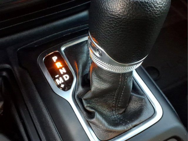 Used 2023 Jeep Wrangler Unlimited w/ 8.4" Radio Group AWD/4WD image 15