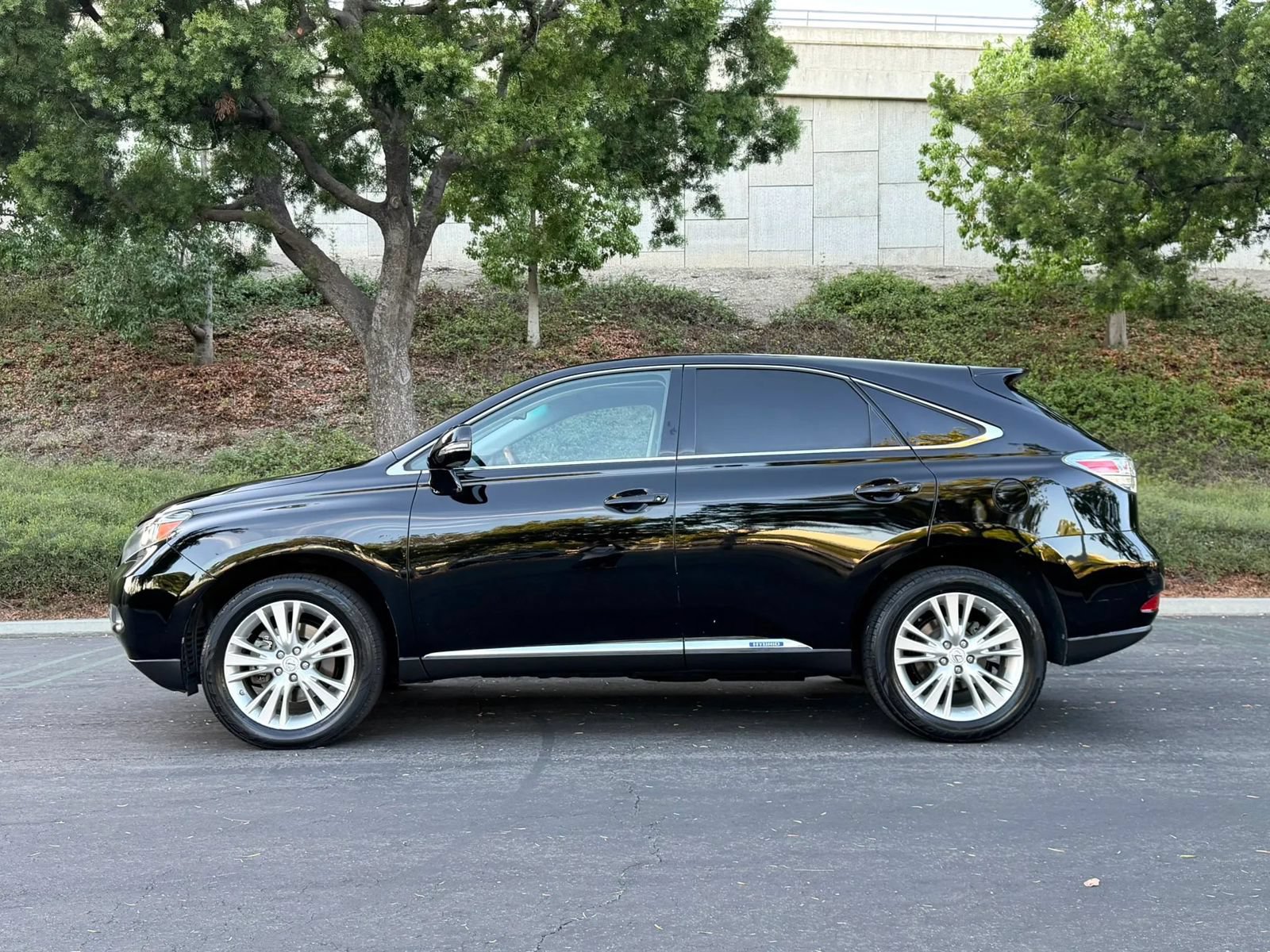 Used 2012 Lexus RX 450h FWD w/ Premium Pkg image 6
