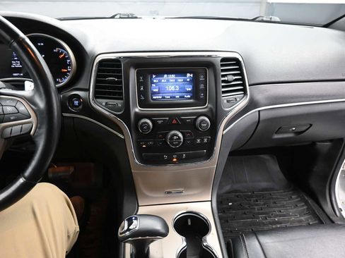 Used 2014 Jeep Grand Cherokee Limited image 12