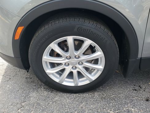 Used 2023 Cadillac XT4 Luxury w/ Cold Weather Package image 4