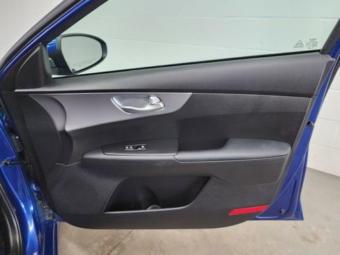 Used 2023 Kia Forte LXS FWD image 29
